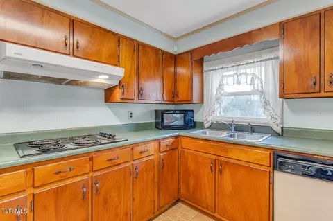 Kitchen - 7829 Old North Fork Rd Road Pound Va 24279, Pound, VA 24279 photo 3 of 3