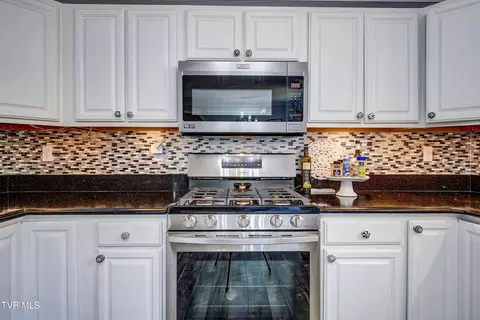 Kitchen - 132 Saylor Road Johnson City Tn 37615, Johnson City, TN 37615 photo 4 of 6