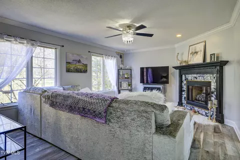 Living - 132 Saylor Road Johnson City Tn 37615, Johnson City, TN 37615 photo 2 of 6