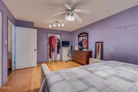 Bedroom - 404 S Barton Street Johnson City Tn 37604, Johnson City, TN 37604 photo 3 of 6