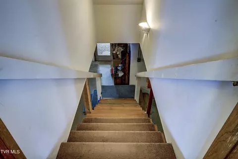 Entry Way - 210 Matson Road Jonesborough Tn 37659, Jonesborough, TN 37659 photo 4 of 4