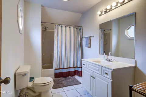 Bath - 210 Matson Road Jonesborough Tn 37659, Jonesborough, TN 37659 photo 6 of 7