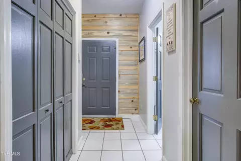 Entry Way - 210 Matson Road Jonesborough Tn 37659, Jonesborough, TN 37659 photo 1 of 4