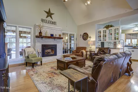 Living - 210 Matson Road Jonesborough Tn 37659, Jonesborough, TN 37659 photo 3 of 8