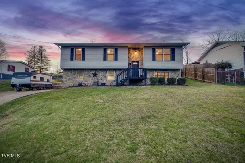 336 Hemlock Street Mount Carmel Tn 37645, Mount Carmel, TN 37645