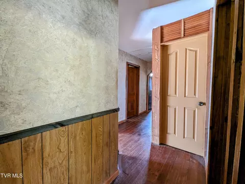 Entry Way - 496 Nofattie Road Limestone Tn 37681, Limestone, TN 37681 photo 5 of 6