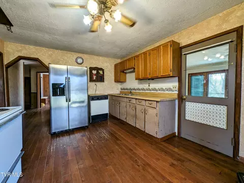 Kitchen - 496 Nofattie Road Limestone Tn 37681, Limestone, TN 37681 photo 1 of 2