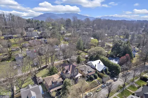 View/Area - 421 W Locust Street Johnson City Tn 37604, Johnson City, TN 37604 photo 3 of 6