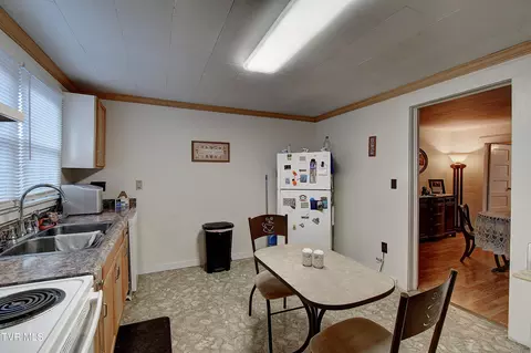510 Highway 321 Hampton Tn 37658, Hampton, TN 37658 photo 14
