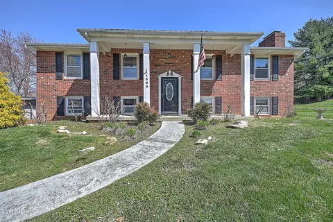 1800 Knob Creek Road Johnson City Tn 37604, Johnson City, TN 37604