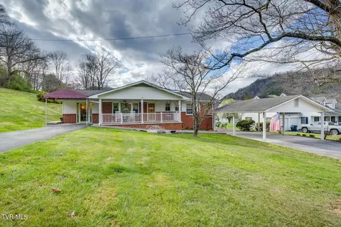 110 Dogwood Acres Road Hampton Tn 37658, Hampton, TN 37658