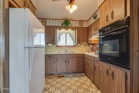 288 Butchertown Road Fall Branch Tn 37656, Fall Branch, TN 37656 photo 10