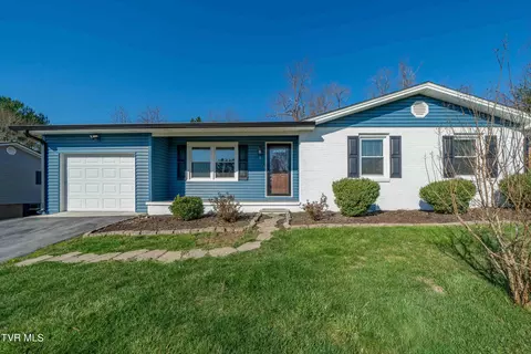 8 Hastings Court Johnson City Tn 37604, Johnson City, TN 37604