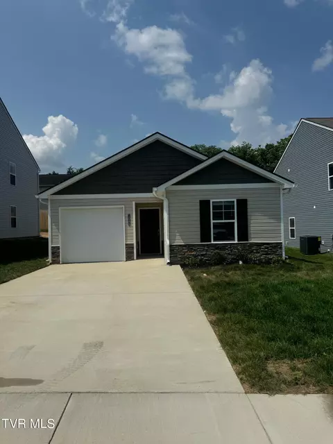 1086 Clearwater Lane Johnson City Tn 37601, Johnson City, TN 37601
