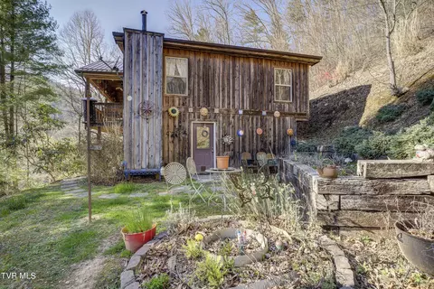 810 Poga Road Butler Tn 37640, Butler, TN 37640