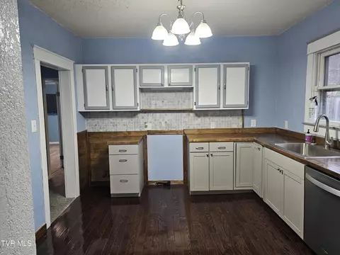 716 Maple Avenue Erwin Tn 37650, Erwin, TN 37650 photo 3