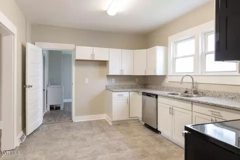 Kitchen - 414 Catawba Street Erwin Tn 37650, Erwin, TN 37650 photo 2 of 2