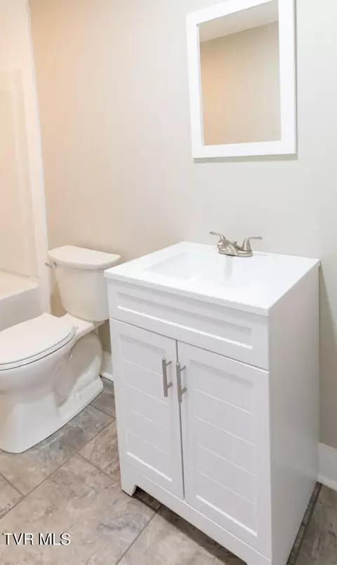 Bath - 414 Catawba Street Erwin Tn 37650, Erwin, TN 37650 photo 4 of 4