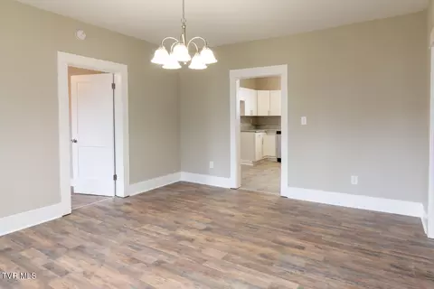 Dining - 414 Catawba Street Erwin Tn 37650, Erwin, TN 37650 photo 2 of 2