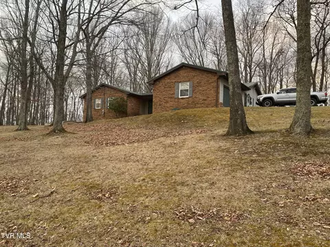 Exterior - 7113 Appletree Road Wise Va 24293, Wise, VA 24293 photo 3 of 23