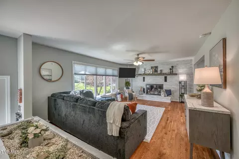 701 Grove Avenue Erwin Tn 37650, Erwin, TN 37650 photo 3