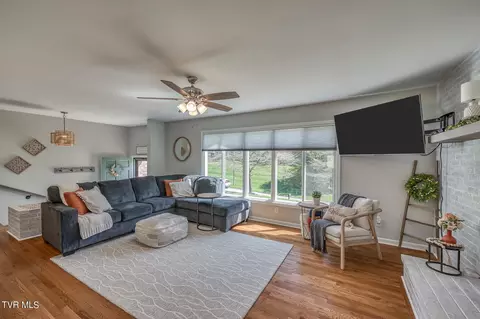 701 Grove Avenue Erwin Tn 37650, Erwin, TN 37650 photo 4