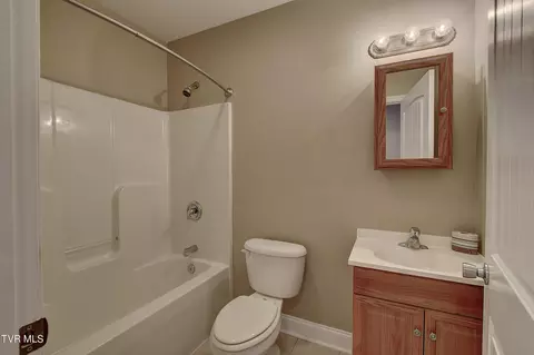 Bath - 132 Madison Street Erwin Tn 37650, Erwin, TN 37650 photo 2 of 2