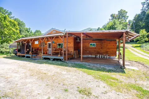 3306 Highway 321 Hampton Tn 37658, Hampton, TN 37658