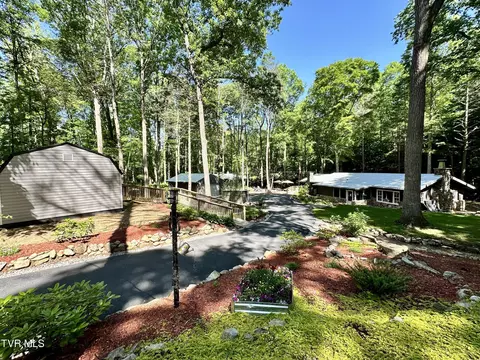 529 Sharps Creek Road Bristol Tn 37620, Bristol, TN 37620