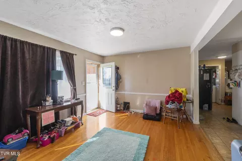 Living - 277 Britton Drive Talbott Tn 37877, Talbott, TN 37877 photo 4 of 5
