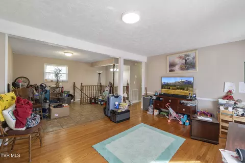 Living - 277 Britton Drive Talbott Tn 37877, Talbott, TN 37877 photo 1 of 5