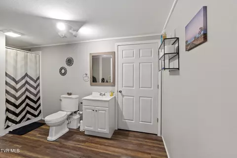 Bath - 226 Schofield Drive Greeneville Tn 37745, Greeneville, TN 37745 photo 3 of 3