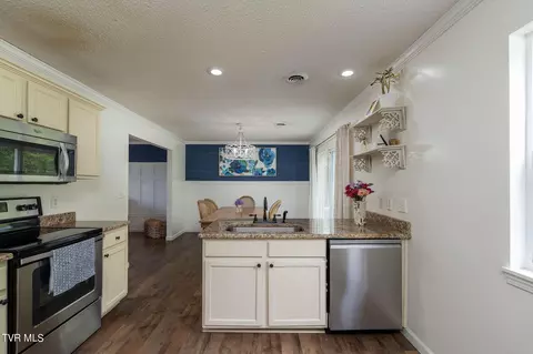 Kitchen - 232 Roo Place Bristol Va 24201, Bristol, VA 24201 photo 6 of 6