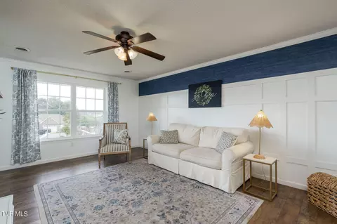 Living - 232 Roo Place Bristol Va 24201, Bristol, VA 24201 photo 3 of 6
