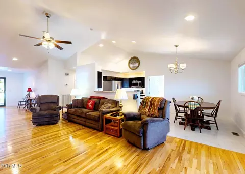 Living - 192 Grace Drive Greeneville Tn 37745, Greeneville, TN 37745 photo 4 of 5