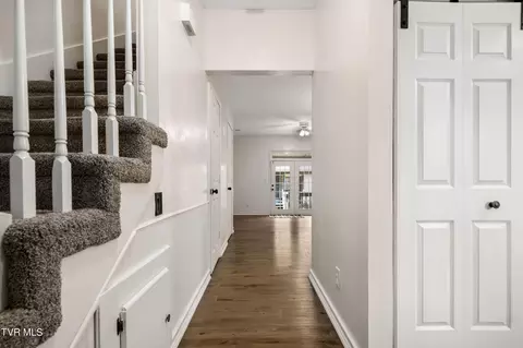 Entry Way - 1103 E 8th Avenue 2 Johnson City Tn 37601, Johnson City, TN 37601 photo 2 of 3
