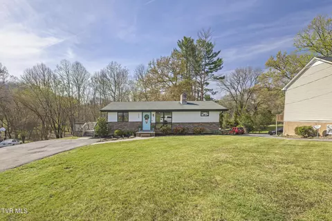 129 Lake Drive Gray Tn 37615, Gray, TN 37615