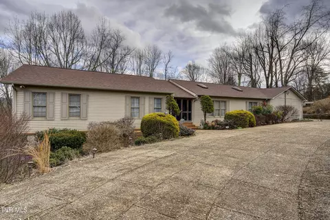 285 Essex Drive Bluff City Tn 37618, Bluff City, TN 37618