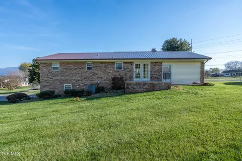 Exterior - 41 E Park Avenue Greeneville Tn 37745, Greeneville, TN 37745 photo 5 of 7