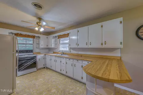 109 E 3rd Avenue Watauga Tn 37694, Watauga, TN 37694 photo 7