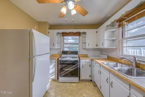 109 E 3rd Avenue Watauga Tn 37694, Watauga, TN 37694 photo 8