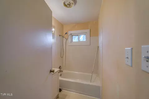109 E 3rd Avenue Watauga Tn 37694, Watauga, TN 37694 photo 12