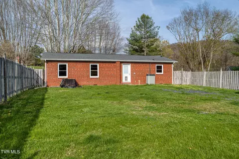 109 E 3rd Avenue Watauga Tn 37694, Watauga, TN 37694 photo 17