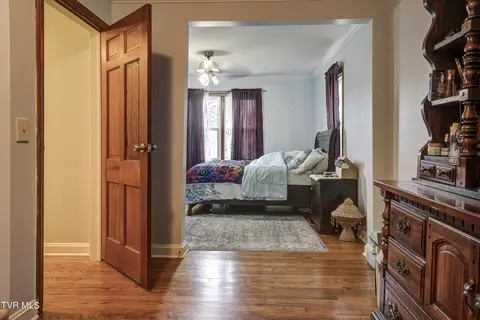 Entry Way - 733 N Elm Avenue Erwin Tn 37650, Erwin, TN 37650 photo 2 of 3