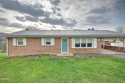 121 Evergreen Court Chilhowie Va 24319, Chilhowie, VA 24319