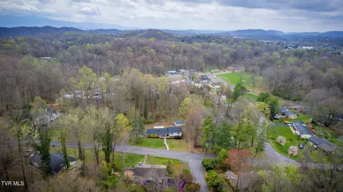 View/Area - 324 Robin Road Bristol Tn 37620, Bristol, TN 37620 photo 2 of 3