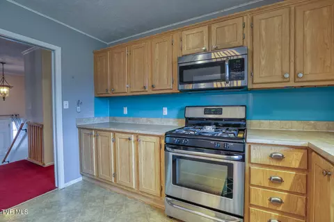 Kitchen - 724 Greenbriar Road Talbott Tn 37877, Talbott, TN 37877 photo 7 of 9