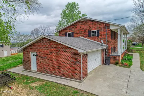 Exterior - 724 Greenbriar Road Talbott Tn 37877, Talbott, TN 37877 photo 5 of 37