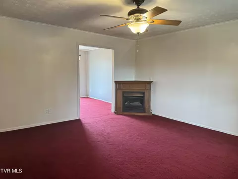 Living - 724 Greenbriar Road Talbott Tn 37877, Talbott, TN 37877 photo 2 of 3