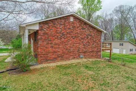 Exterior - 724 Greenbriar Road Talbott Tn 37877, Talbott, TN 37877 photo 4 of 37